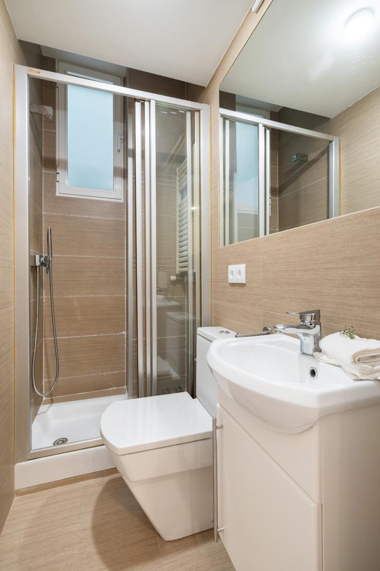 Apartamento Reformado En Metro Ibiza Alquiler Temporal Madrid Exterior foto