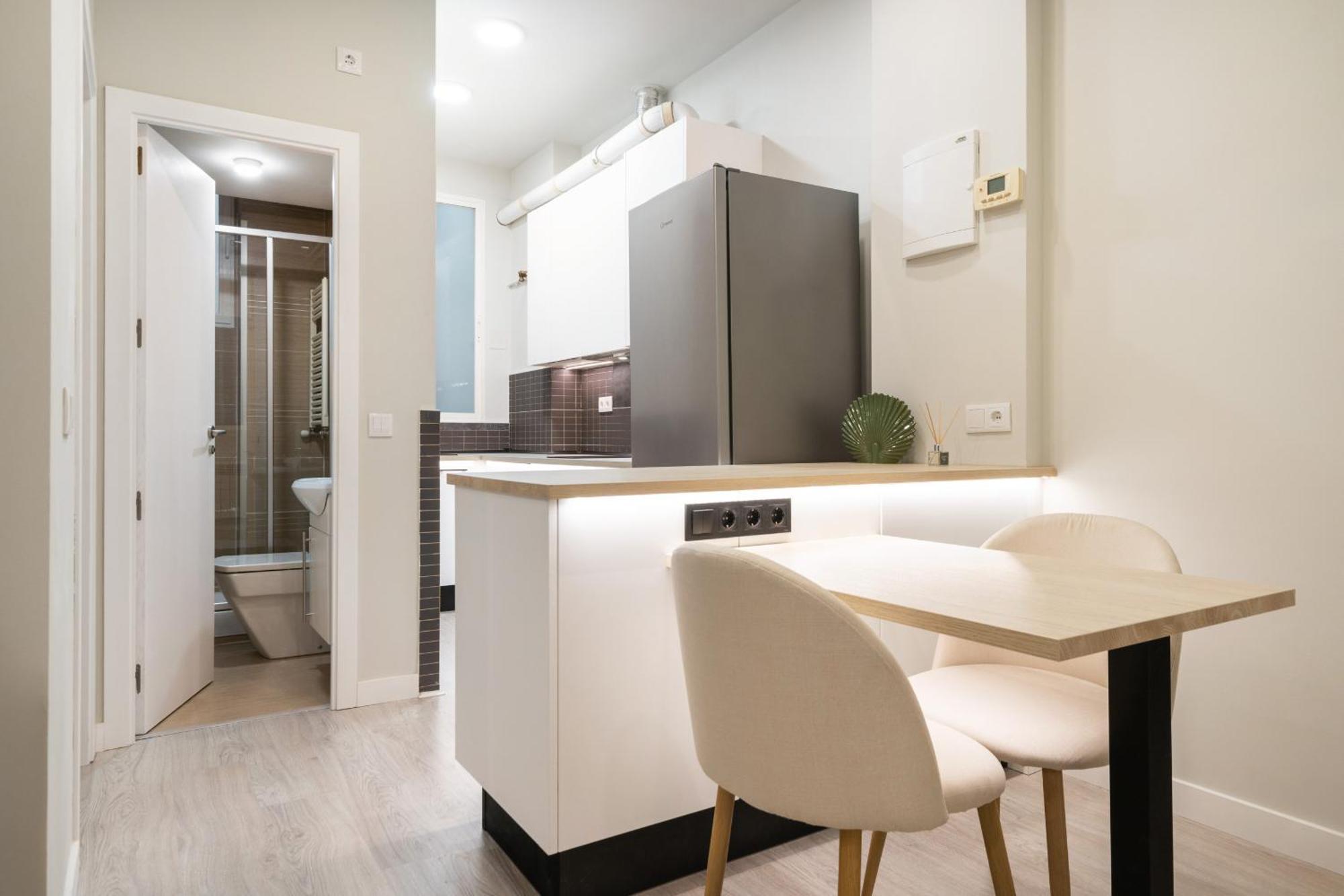 Apartamento Reformado En Metro Ibiza Alquiler Temporal Madrid Exterior foto