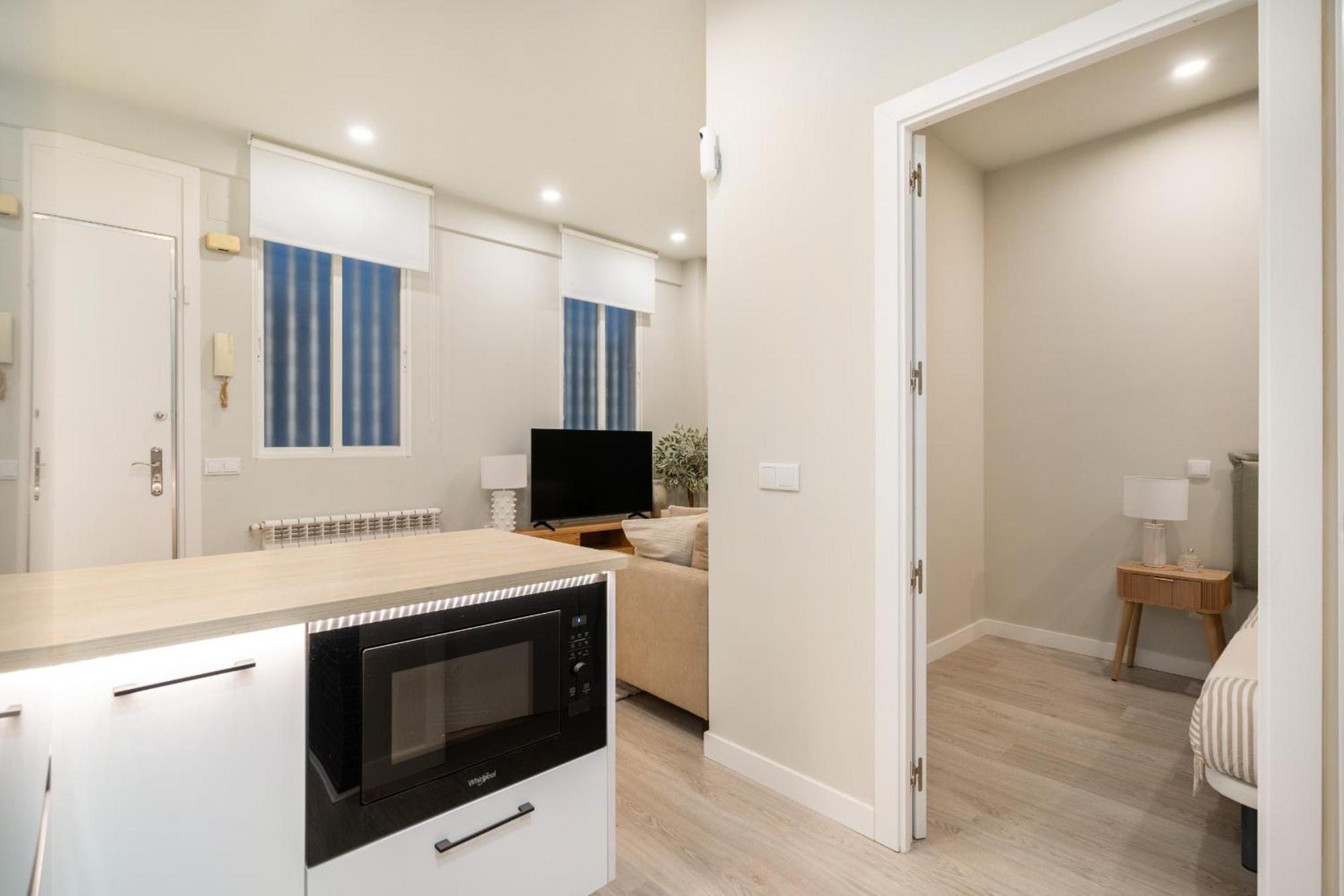 Apartamento Reformado En Metro Ibiza Alquiler Temporal Madrid Exterior foto