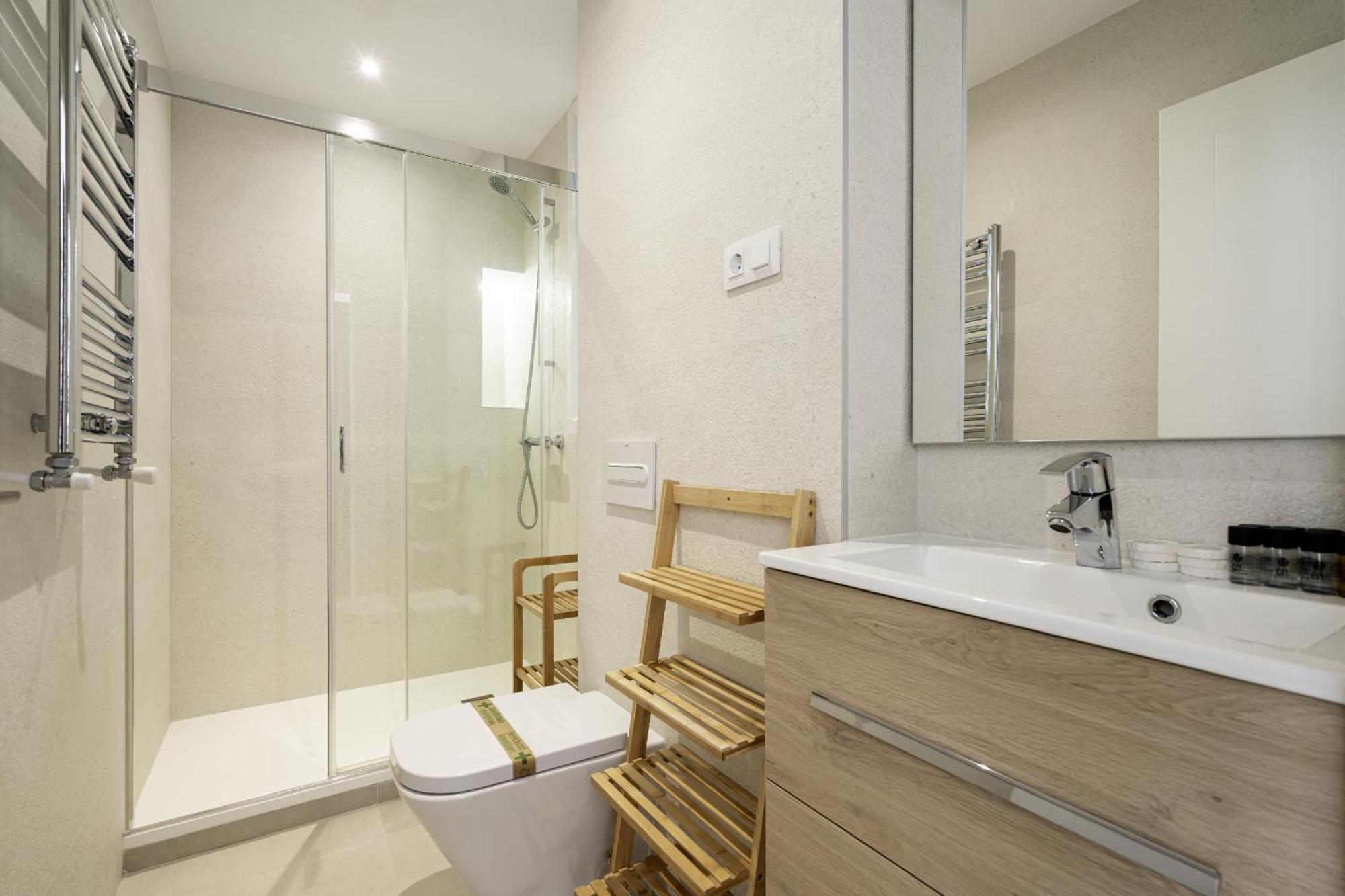 Apartamento Reformado En Metro Ibiza Alquiler Temporal Madrid Exterior foto